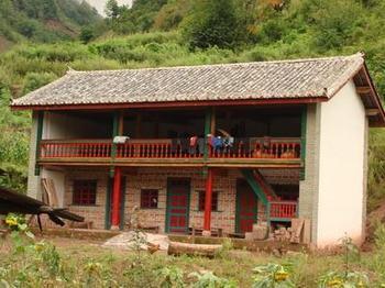 夏日炎炎，農(nóng)村兩層磚瓦房二樓怎么降溫？這些土方法幫你打破“烤”驗(yàn)